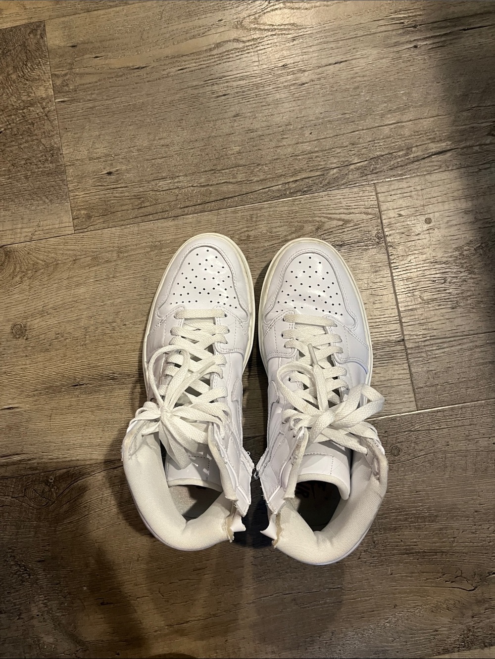 Nike Women’s White High-Top Sneakers with Gum Outsole size 7.5 - Picture 2 of 4